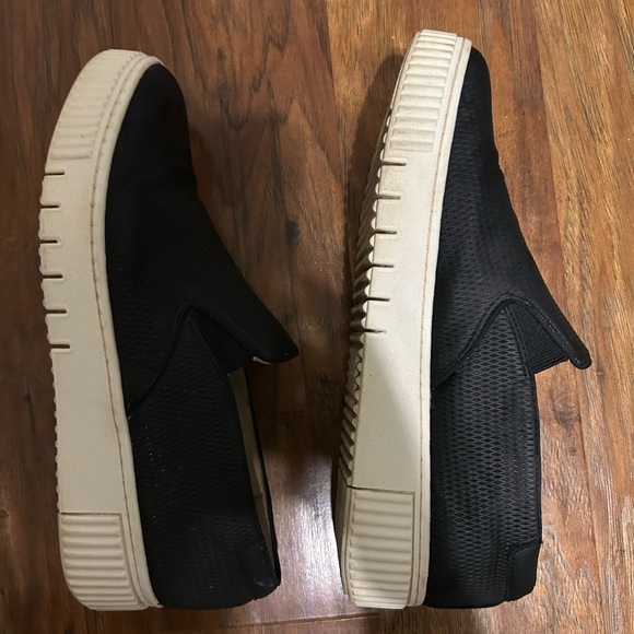 SOUL Naturalizer Women’s Size 10 Black Shoes With White Chinky Sole Comfy - Picture 4 of 4